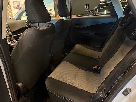Toyota Verso-S 18 of 21