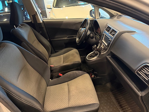 Toyota Verso-S 13 of 21