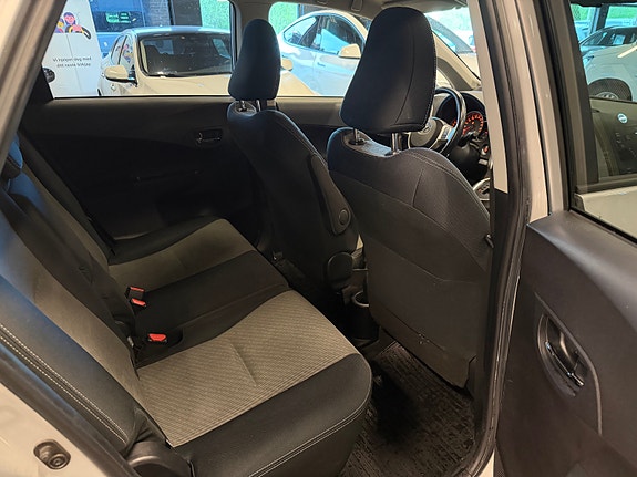 Toyota Verso-S 17 of 21