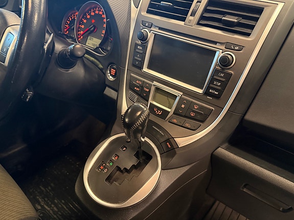 Toyota Verso-S 9 of 21