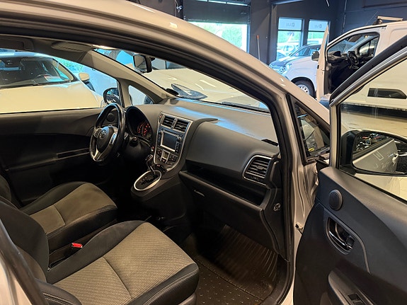 Toyota Verso-S 15 of 21
