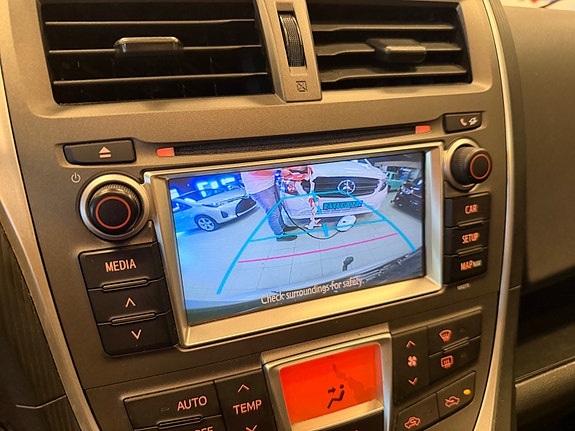 Toyota Verso-S 7 of 21