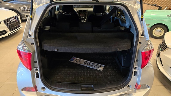 Toyota Verso-S 21 of 21