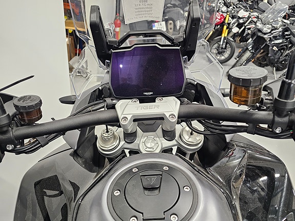 Triumph Tiger 1200 GT Pro 8 of 9