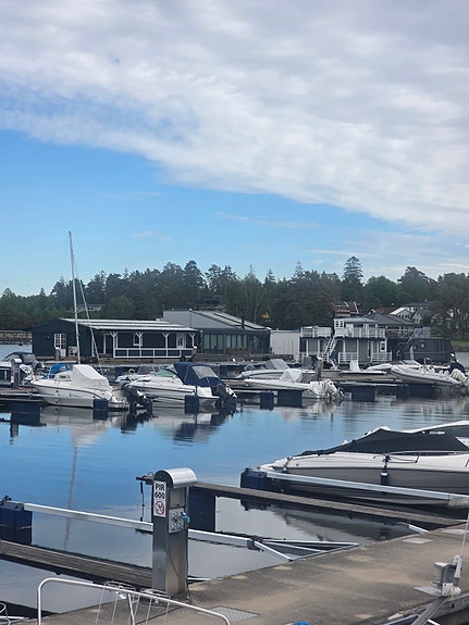 Skjæløy Slipp - Plass til Husbåt på Skjæløy Slipp 5 of 5