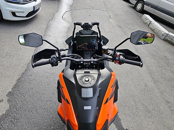 KTM 1290 Super Adventure S 6 of 9