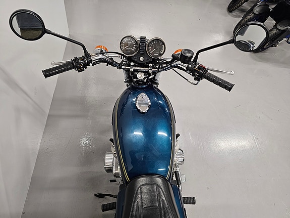 Kawasaki KZ 1000 6 of 11