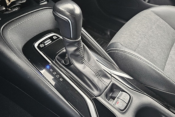 Toyota Corolla 18 of 24