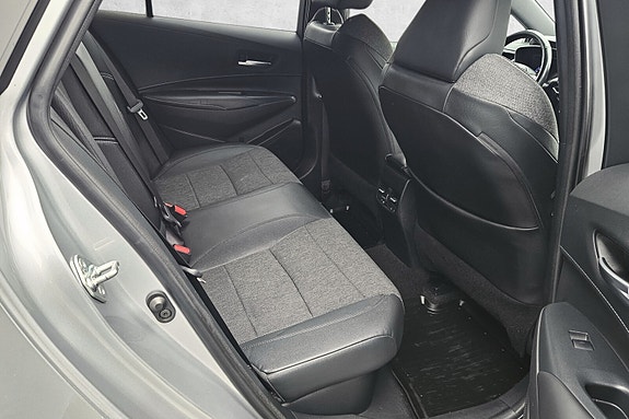 Toyota Corolla 13 of 24