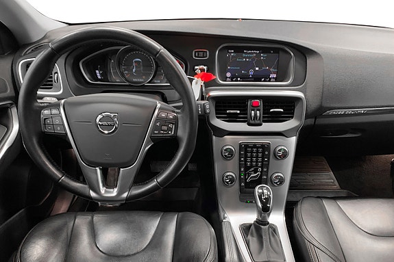 Volvo V40 Cross Country 10 of 13