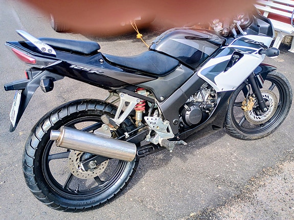 Honda CBR 125 R 4 of 5