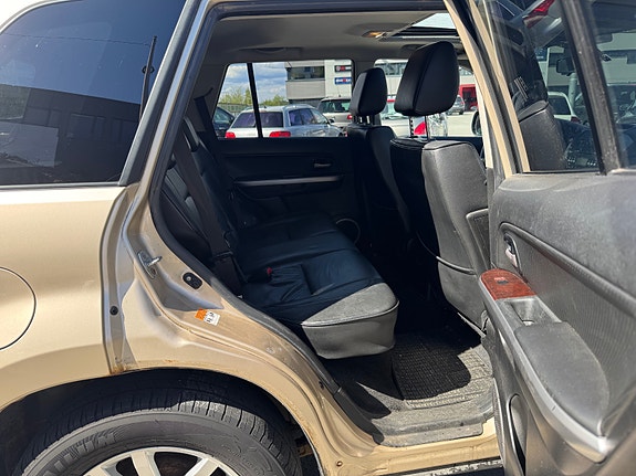 Suzuki Grand Vitara 19 of 27