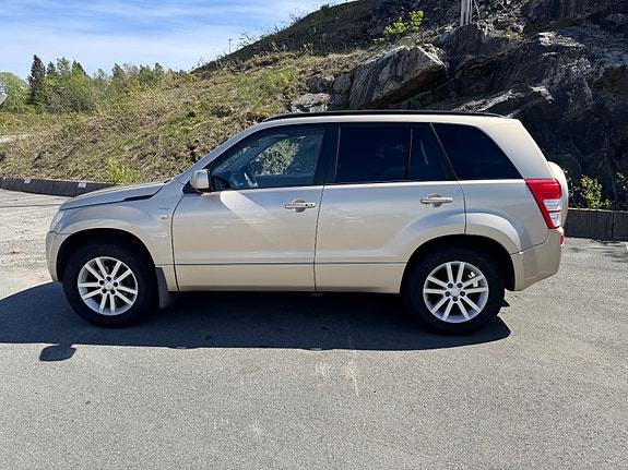 Suzuki Grand Vitara 8 of 27