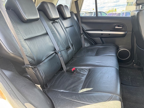 Suzuki Grand Vitara 17 of 27
