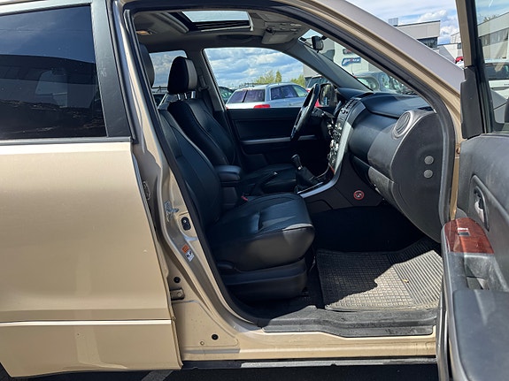 Suzuki Grand Vitara 10 of 27
