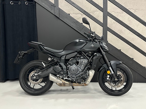 Yamaha MT 07 3 of 5