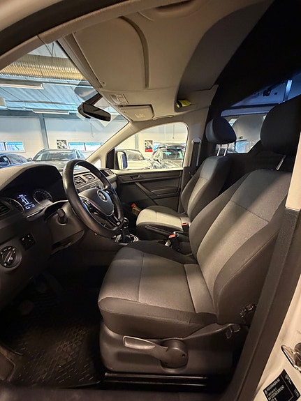 Volkswagen Caddy Maxi 14 of 27
