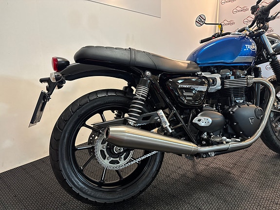 Triumph Street Twin *** SERVICE/GARANTI *** 23 of 30