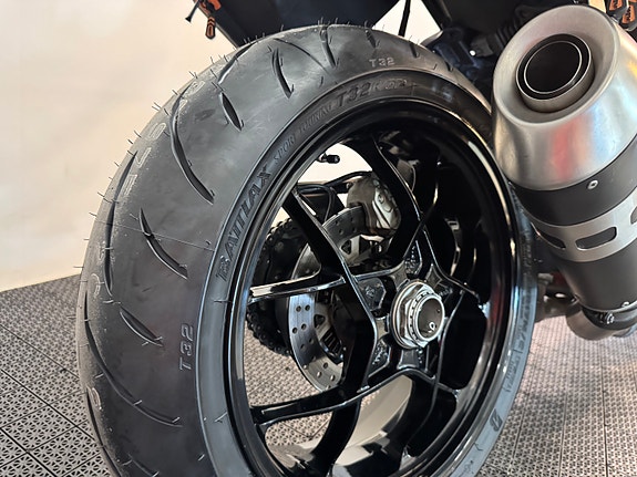 KTM 1290 Superduke R *** NYTT BAKDEKK * SERVICE/GARANTI *** 25 of 30