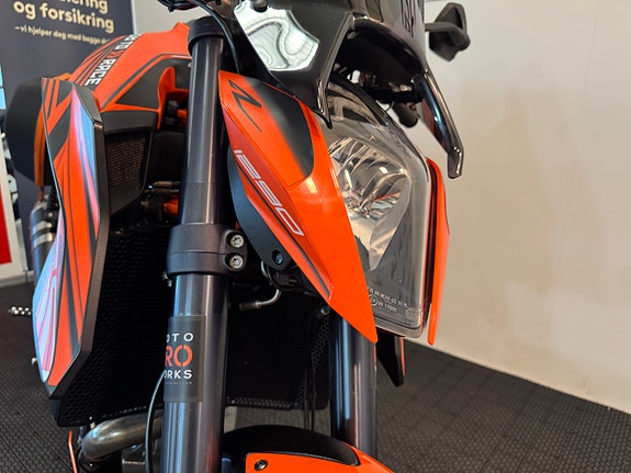KTM 1290 Superduke R *** NYTT BAKDEKK * SERVICE/GARANTI *** 15 of 30