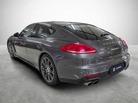 Porsche Panamera 3 of 5