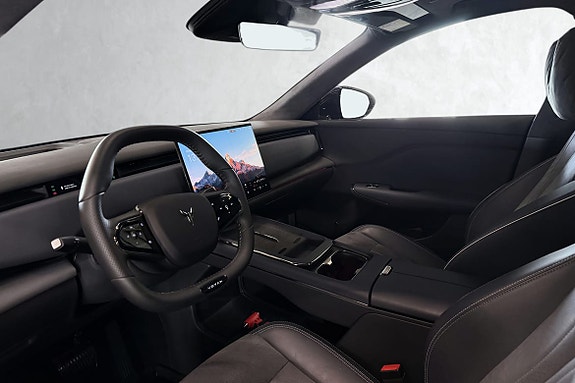 Stilrent interiør med premium finish og detaljer.