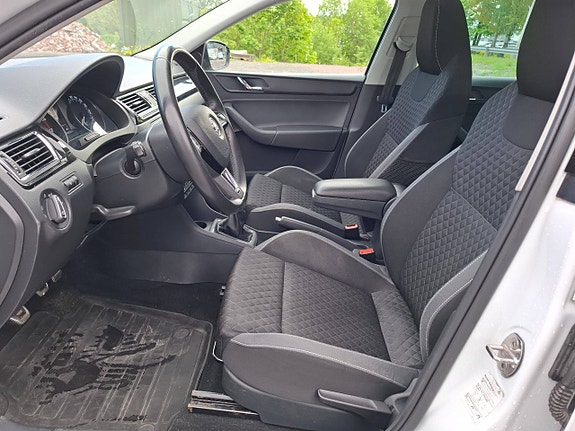 Skoda Rapid 9 of 23