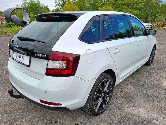 Skoda Rapid 7 of 23
