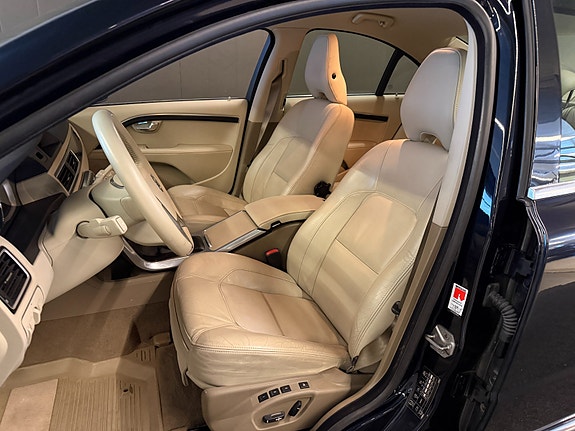 Volvo S80 5 of 5