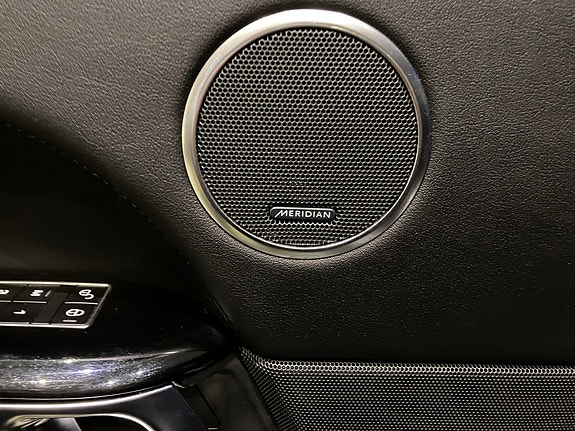Land Rover Range Rover 12 of 17