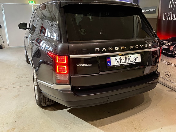 Land Rover Range Rover 2 of 5