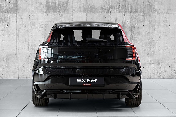 Volvo EX30 6 of 27