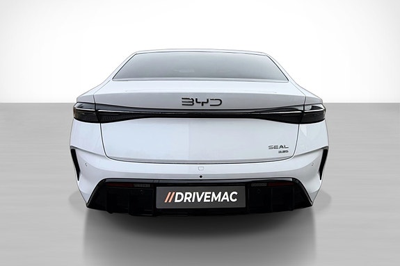 BYD Seal 6 of 19