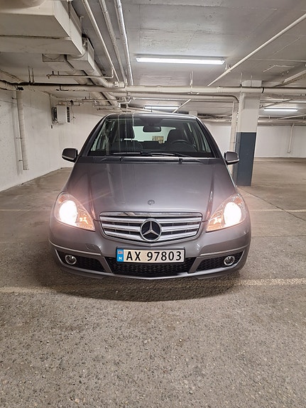 Mercedes-Benz A-Klasse 2 of 5