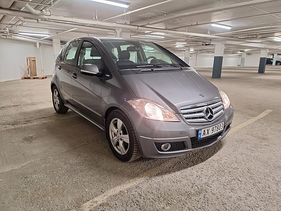 Mercedes-Benz A-Klasse 3 of 5