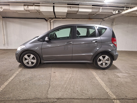 Mercedes-Benz A-Klasse 4 of 5
