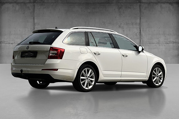 Skoda Octavia 5 of 5