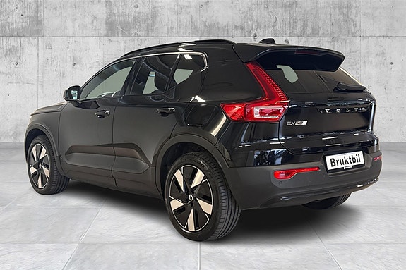 Volvo EX40 5 of 22