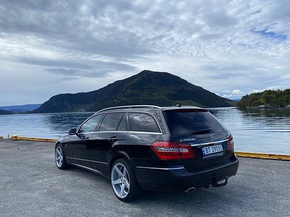 Mercedes-Benz E350 12 of 24