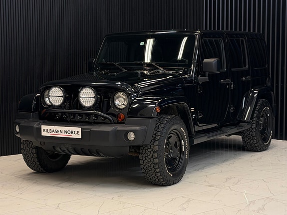 Jeep Wrangler 4 of 5