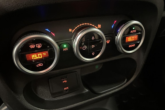 Fiat 500L 15 of 26