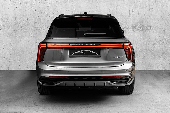 Hongqi E-HS9 4 of 30