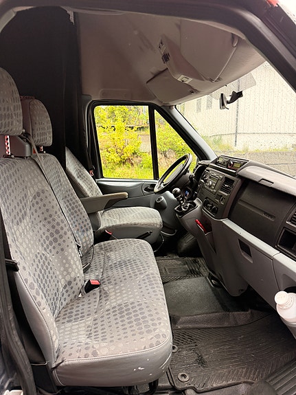 Ford Transit 350L Kombi 5 of 5