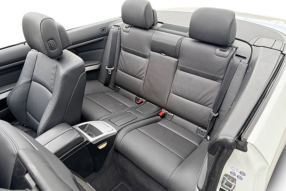 BMW 335i 11 of 30