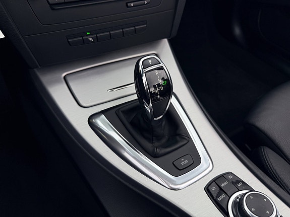 BMW 335i 19 of 30