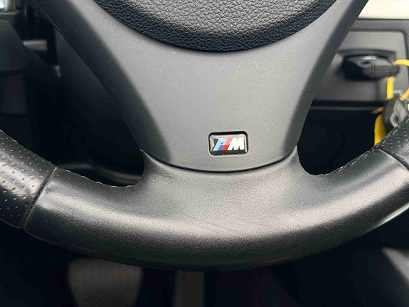 BMW 335i 26 of 30