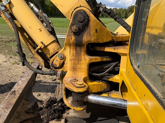 Komatsu PC95 28 of 30