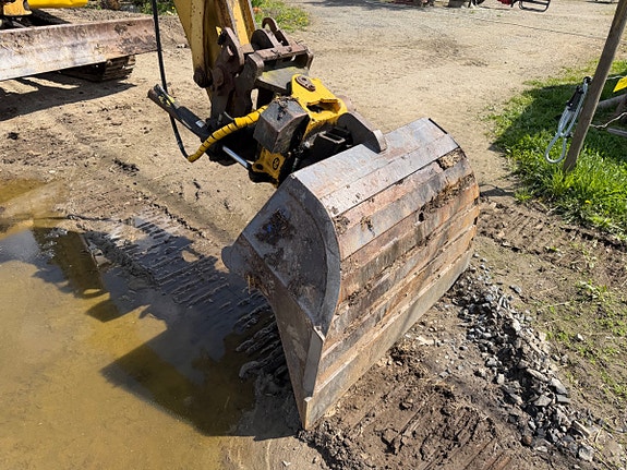 Komatsu PC95 22 of 30