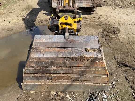 Komatsu PC95 23 of 30