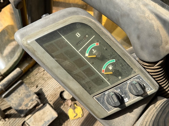 Komatsu PC95 16 of 30